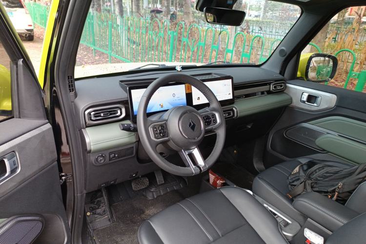 Used Baojun Spark 2024 Flagship Edition Center Console