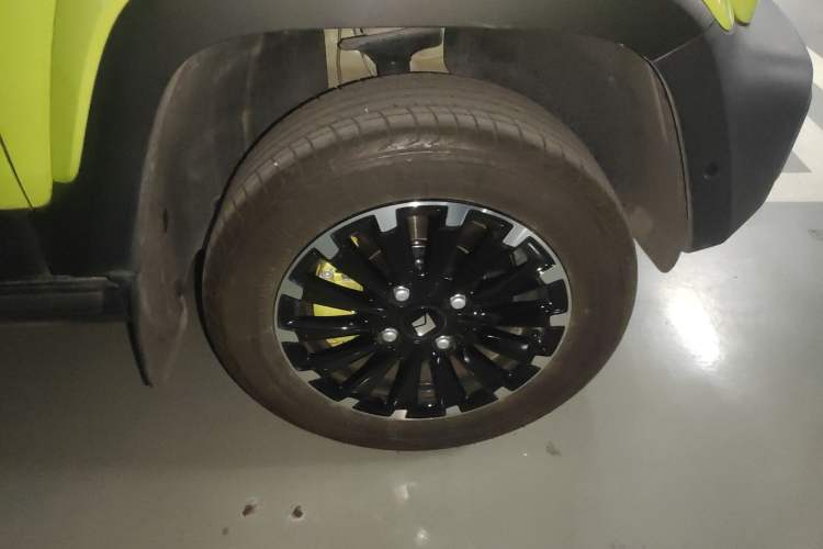 Used Baojun Spark 2024 Intelligent Premium Edition Right Front Wheel Hub