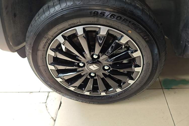 Used Baojun Spark 2024 Intelligent Premium Edition Left Front Wheel Hub