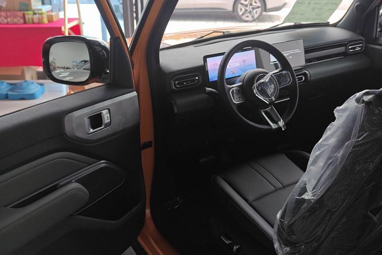 Used Baojun Spark 2024 Flagship Edition Interior 2