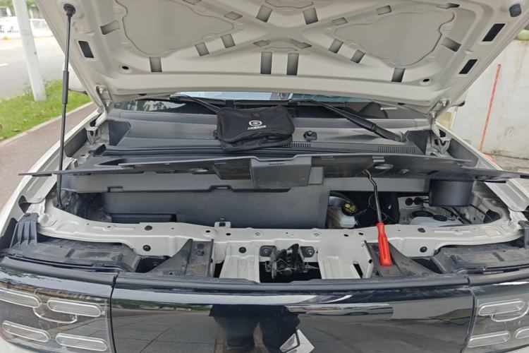 Used Baojun Spark 2024 Flagship Edition Engine Bay