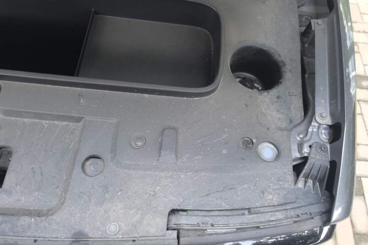 Used Baojun Spark 2024 Flagship Edition Engine Bay Left