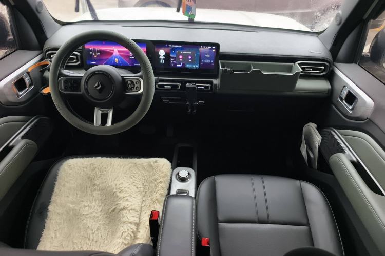 Used Baojun Spark 2024 Flagship Edition Interior 4