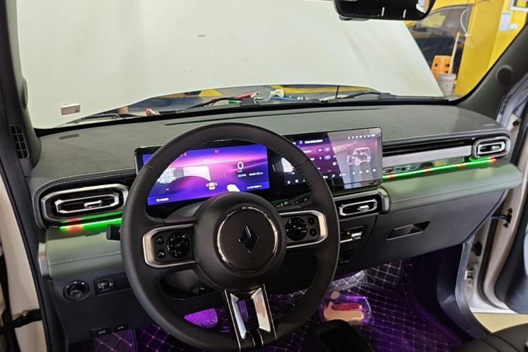 Used Baojun Spark 2024 Intelligent Premium Edition Center Console