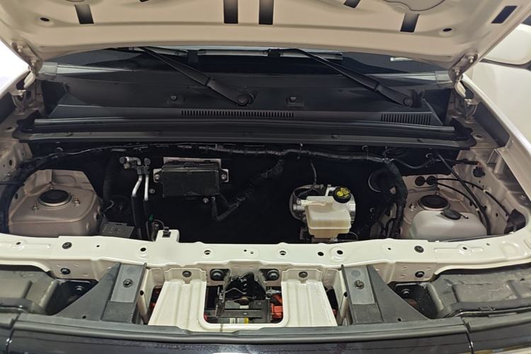 Used Baojun Spark 2024 Intelligent Premium Edition Engine Bay