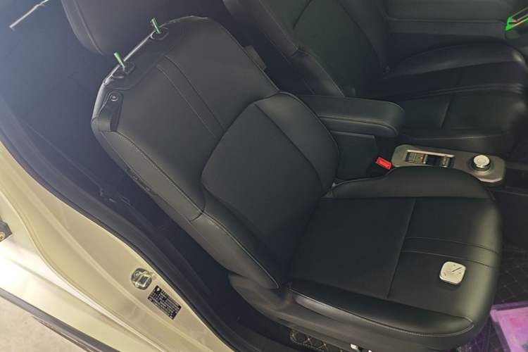 Used Baojun Spark 2024 Intelligent Premium Edition Right Front Seat