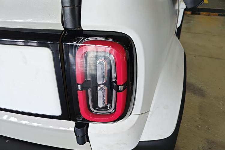 Used Baojun Spark 2024 Intelligent Premium Edition Right Rear Taillight