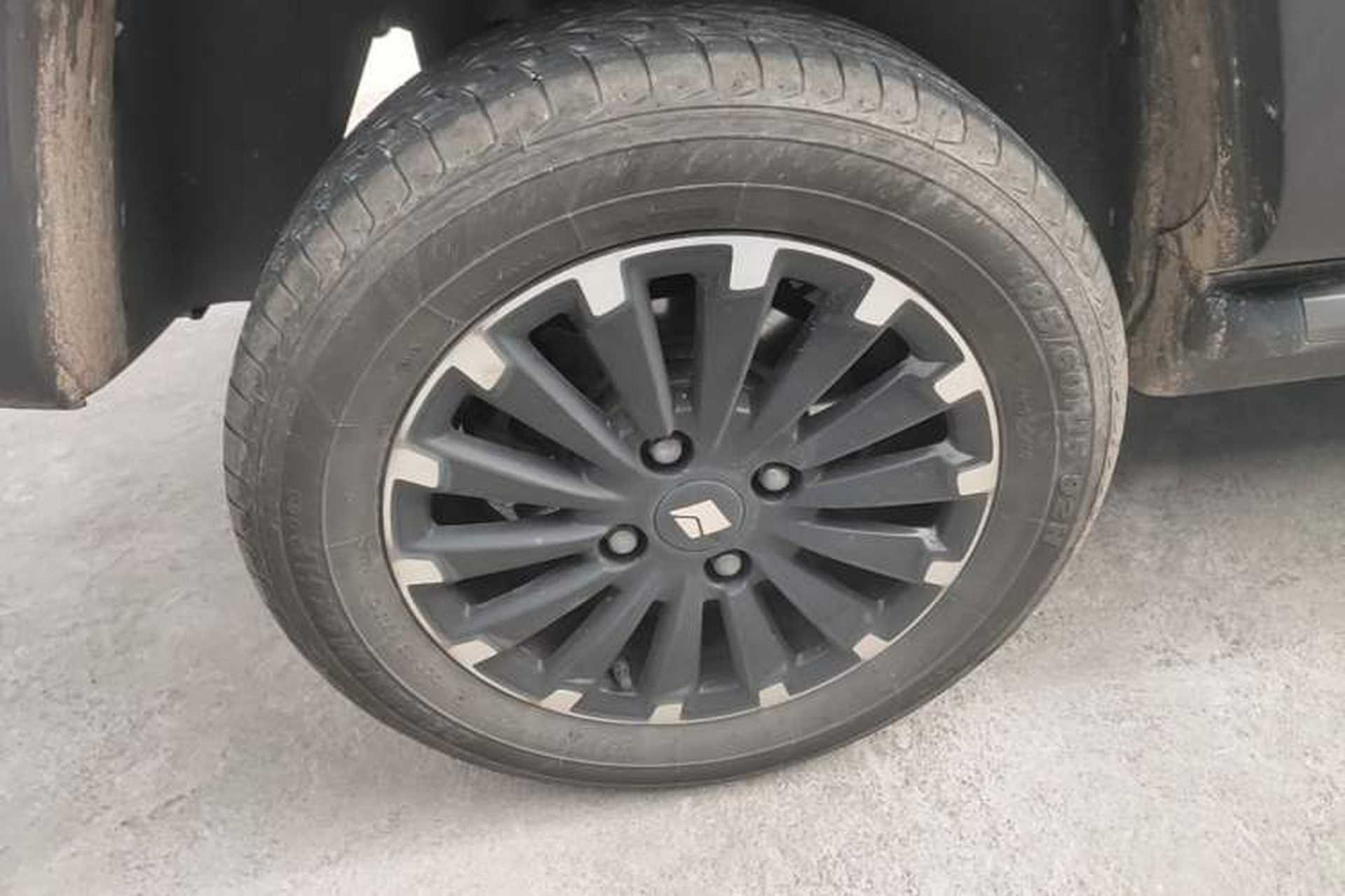 Used Baojun Spark 2024 Intelligent Premium Edition Right Rear Wheel Hub