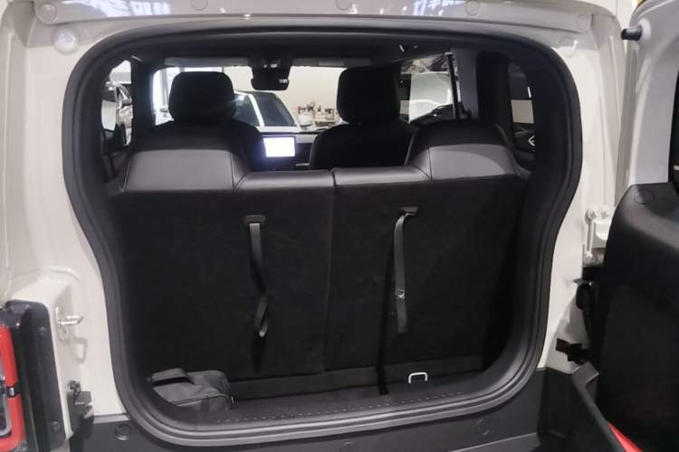 Used Baojun Spark 2024 Flagship Edition Trunk