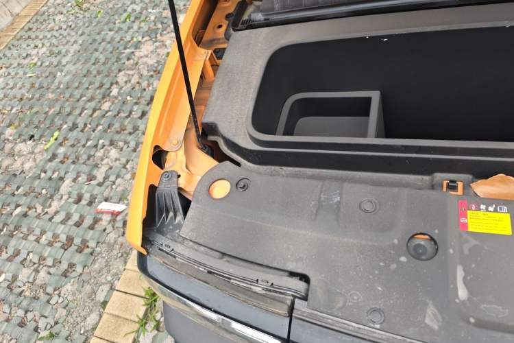 Used Baojun Spark 2024 Flagship Edition Engine Bay Right