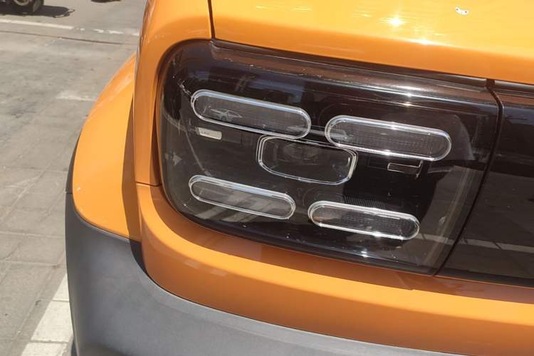 Used Baojun Spark 2024 Flagship Edition Right Front Headlight