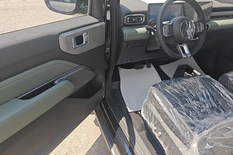 Used Baojun Spark 2025 Model 2nd Anniversary Edition Driver Seat