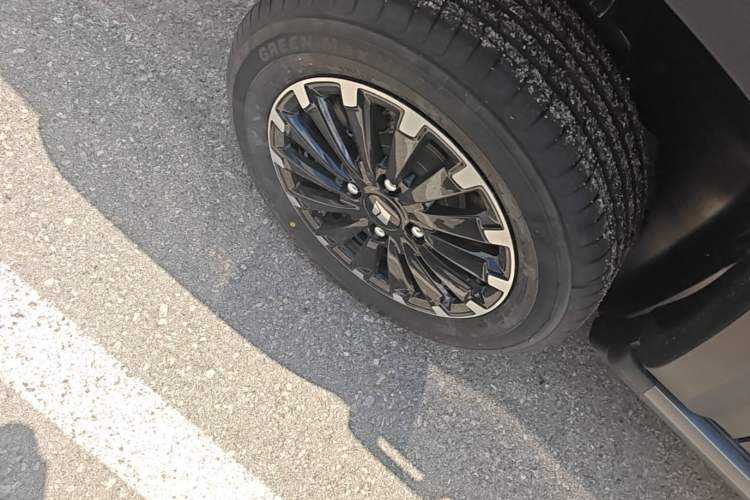 Used Baojun Spark 2025 Model 2nd Anniversary Edition Right Rear Wheel Hub
