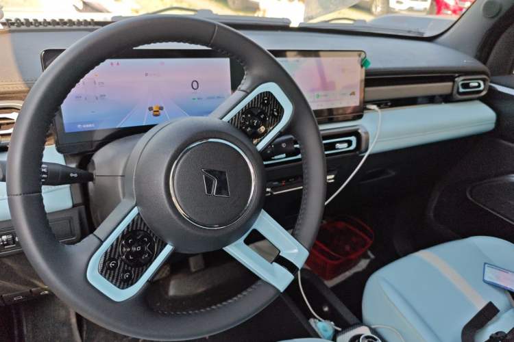 Used Baojun Spark 2025 Model 2nd Anniversary Edition Center Console