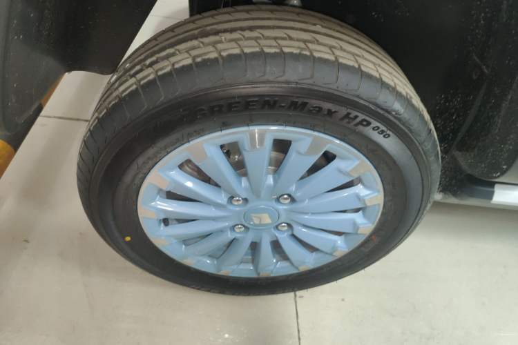 Used Baojun Spark 2025 Model 2nd Anniversary Edition Exterior 3