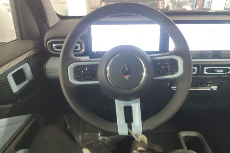 Used Baojun Spark 2025 Model 2nd Anniversary Edition Steering Wheel