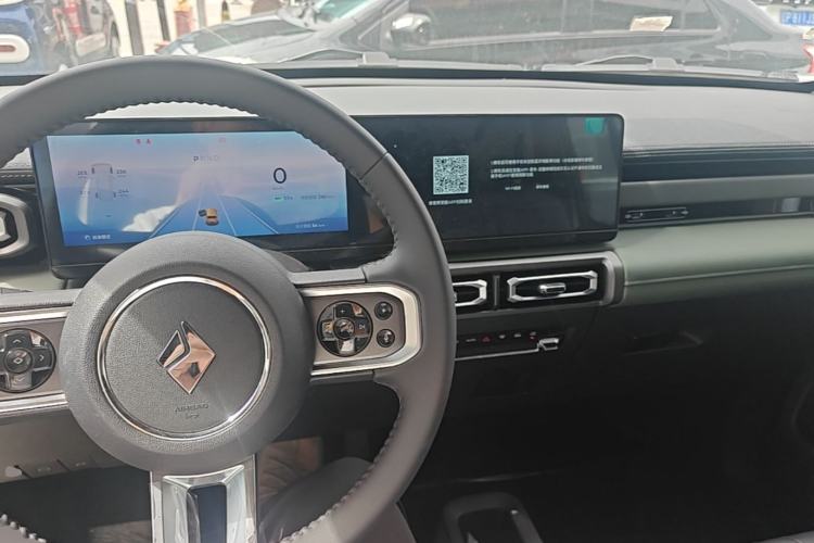 Used Baojun Spark 2025 Model 2nd Anniversary Edition Center Console
