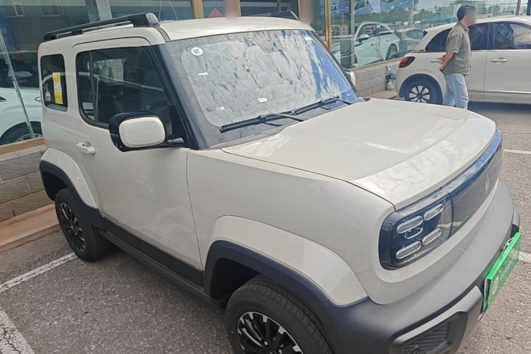 Used Baojun Spark 2025 Model 2nd Anniversary Edition Front Right 45 Deg