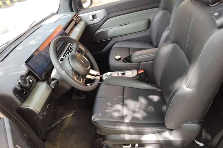 Used Baojun Spark 2025 Model 2nd Anniversary Edition Left Front Seat