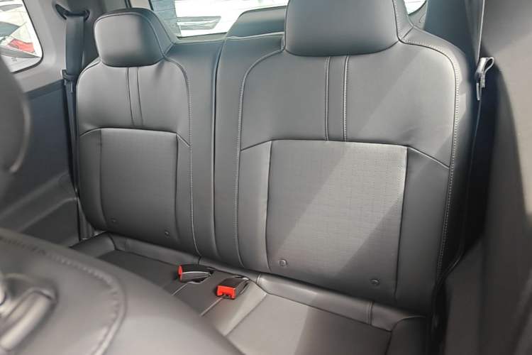 Used Baojun Spark 2025 Model 2nd Anniversary Edition Left Rear Seat
