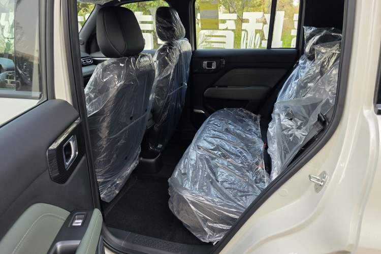 Used Baojun Spark EUV 2026 301km Flagship Edition Interior 2