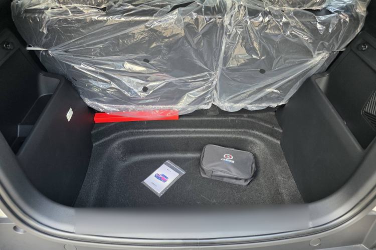 Used Baojun Spark EUV 2026 301km Flagship Edition Interior 3