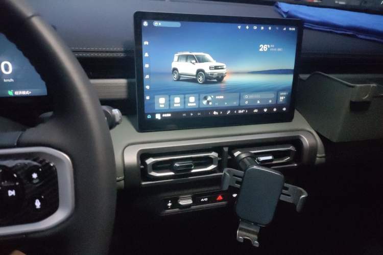 Used Baojun Spark EUV 2024 Prestige Edition 4 Seats Audio And AC Panel