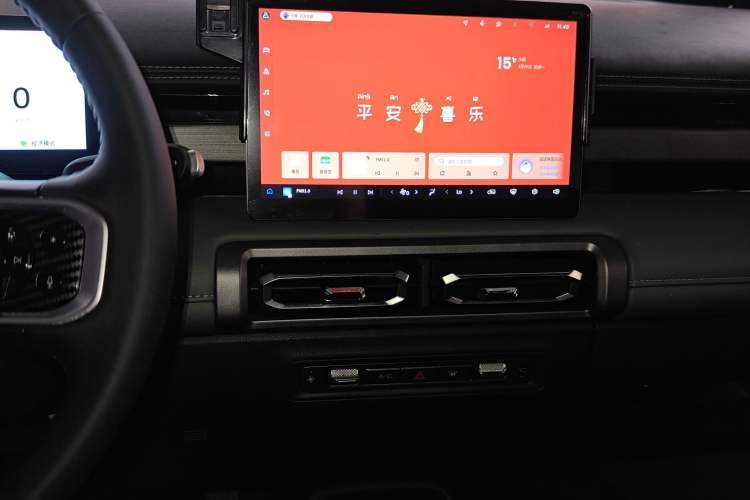 Used Baojun Spark EUV 2024 Flagship Edition 4 Seats Audio And AC Panel