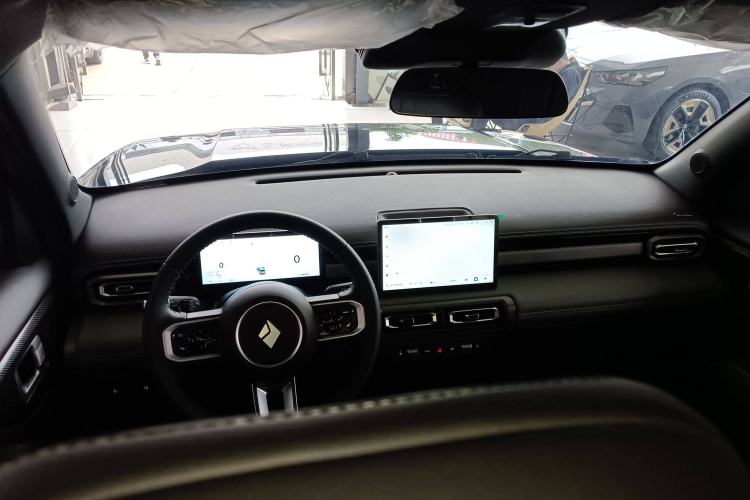 Used Baojun Spark EUV 2024 Prestige Edition 4 Seats Center Console
