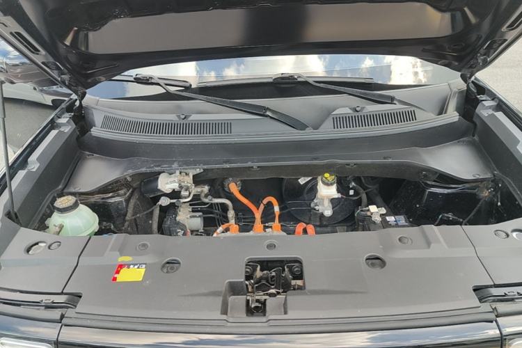 Used Baojun Spark EUV 2024 Flagship Edition 4 Seats Engine Bay