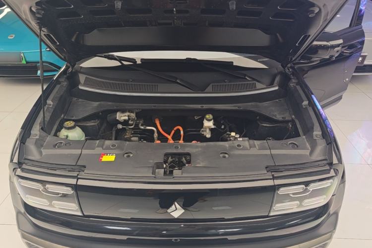 Used Baojun Spark EUV 2024 Flagship Edition 4 Seats Engine Bay