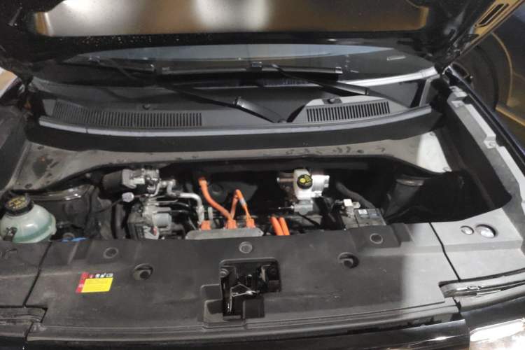 Used Baojun Spark EUV 2024 Prestige Edition 4 Seats Engine Bay