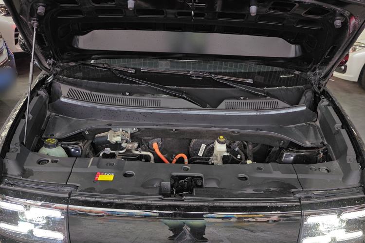 Used Baojun Spark EUV 2024 Flagship Edition 4 Seats Engine Bay