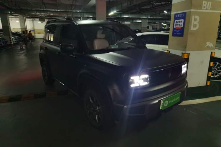 Used Baojun Spark EUV 2024 Prestige Edition 4 Seats Front Right 45 Deg