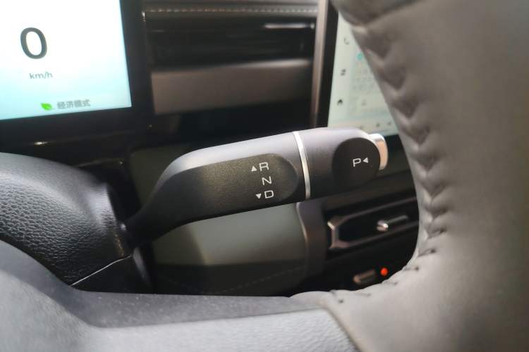Used Baojun Spark EUV 2024 Prestige Edition 4 Seats Gear Lever