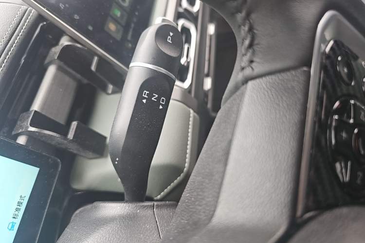 Used Baojun Spark EUV 2024 Flagship Edition 4 Seats Gear Lever