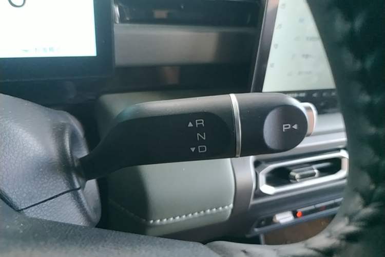 Used Baojun Spark EUV 2024 Prestige Edition 4 Seats Gear Lever