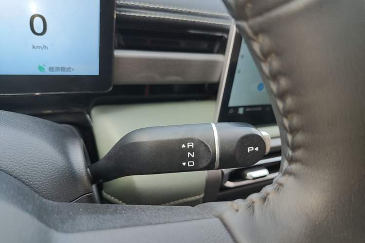 Used Baojun Spark EUV 2024 Flagship Edition 4 Seats Gear Lever