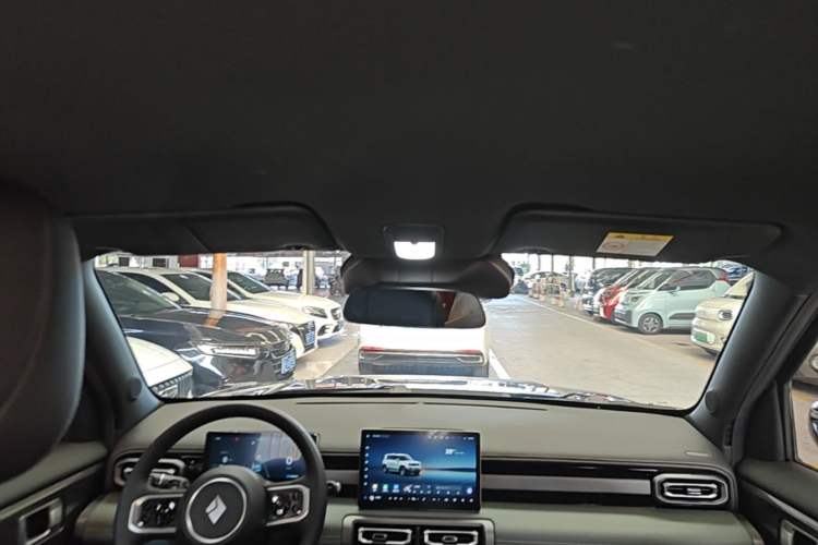 Used Baojun Spark EUV 2024 Prestige Edition 4 Seats Headliner