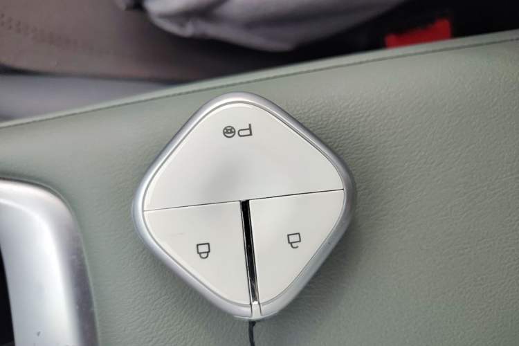 Used Baojun Spark EUV 2024 Prestige Edition 4 Seats Interior 1