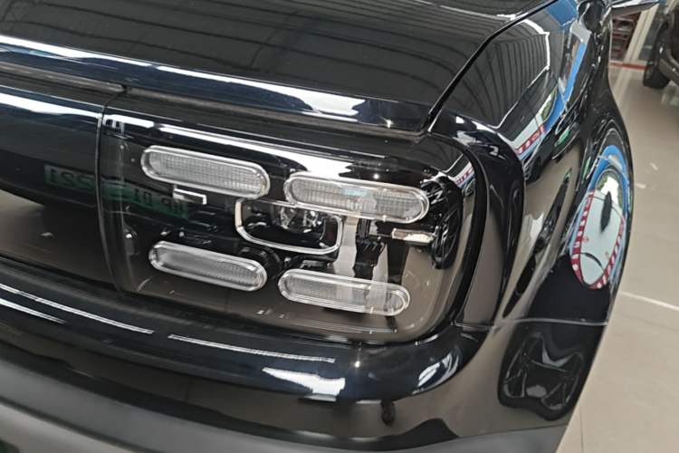 Used Baojun Spark EUV 2024 Prestige Edition 4 Seats Left Front Headlight