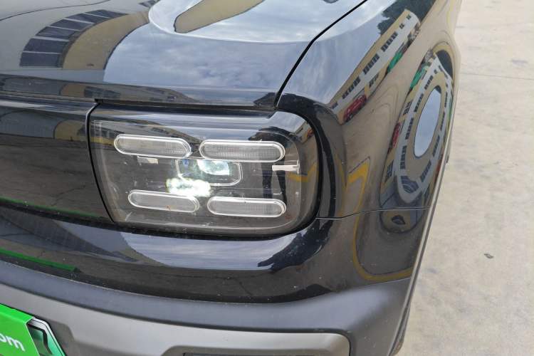 Used Baojun Spark EUV 2024 Prestige Edition 4 Seats Left Front Headlight