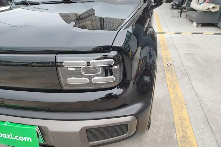 Used Baojun Spark EUV 2024 Prestige Edition 4 Seats Left Front Headlight