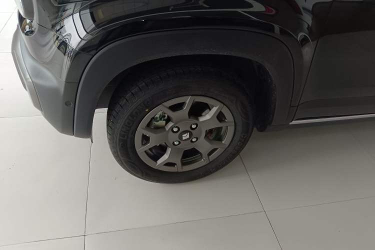 Used Baojun Spark EUV 2024 Prestige Edition 4 Seats Left Front Wheel Hub