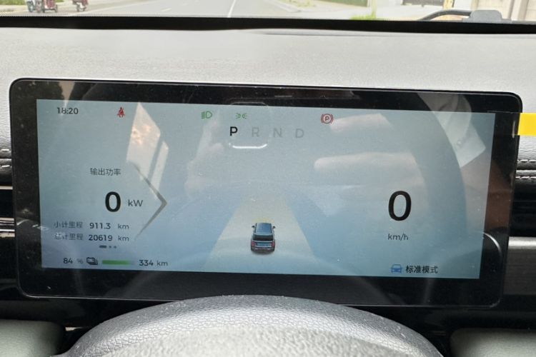 Used Baojun Spark EUV 2024 Flagship Edition 4 Seats Odometer Close Up