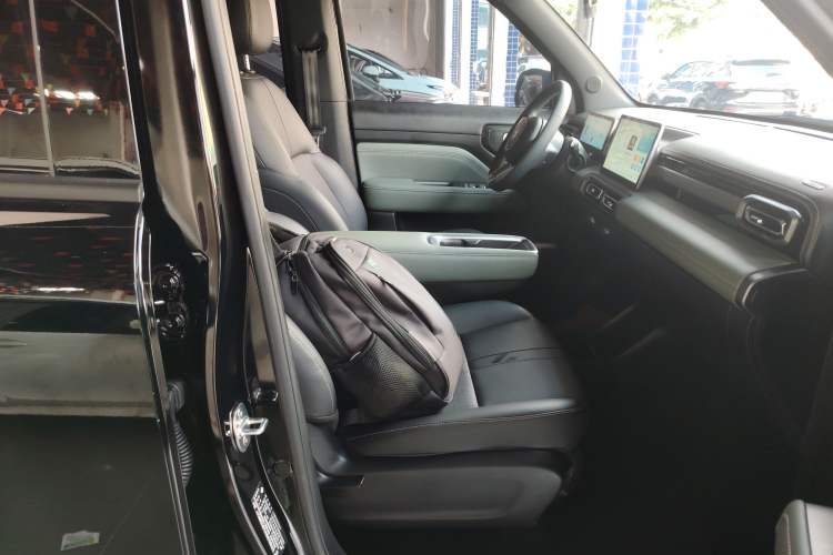 Used Baojun Spark EUV 2024 Prestige Edition 4 Seats Right Front Seat