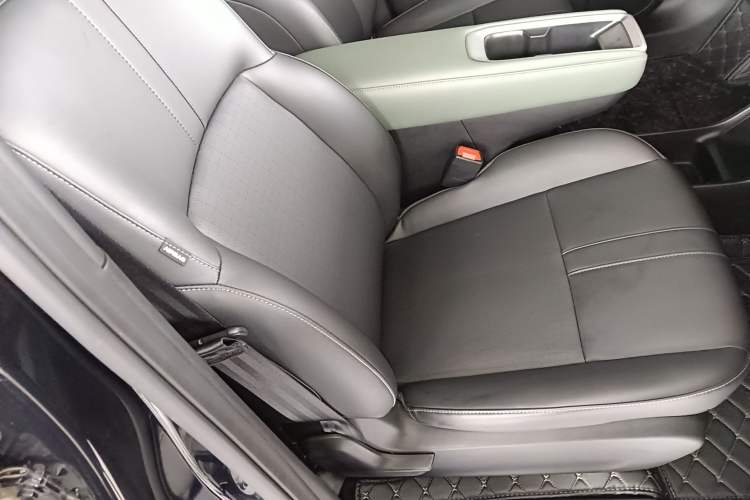 Used Baojun Spark EUV 2024 Prestige Edition 4 Seats Right Front Seat