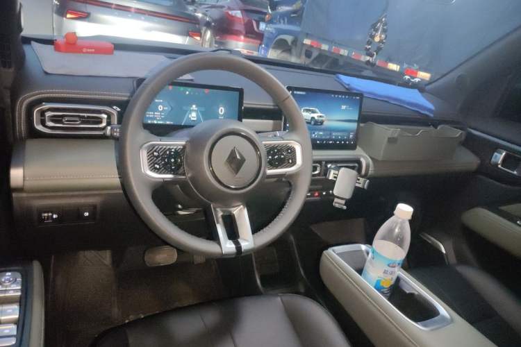 Used Baojun Spark EUV 2024 Prestige Edition 4 Seats Steering Wheel