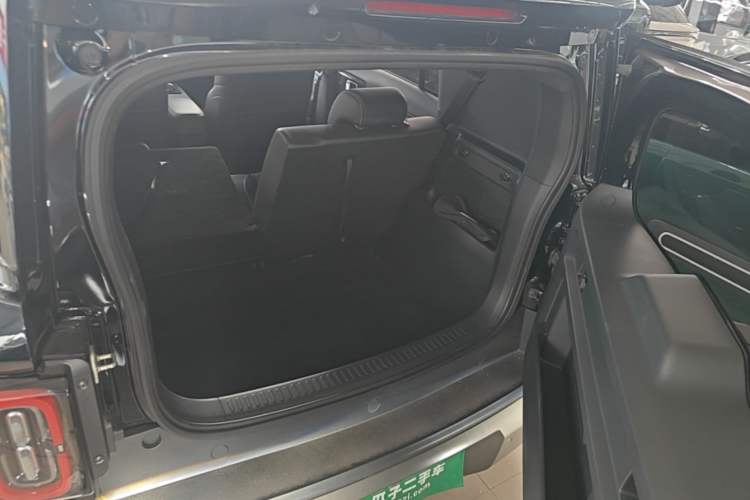 Used Baojun Spark EUV 2024 Prestige Edition 4 Seats Trunk