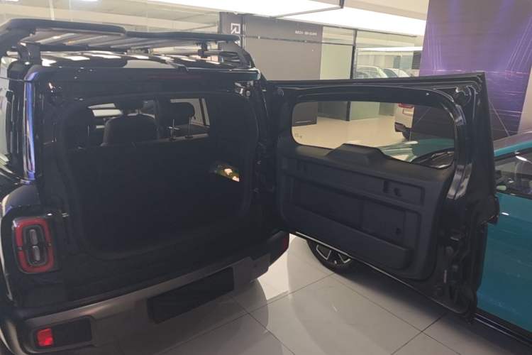 Used Baojun Spark EUV 2024 Flagship Edition 4 Seats Trunk